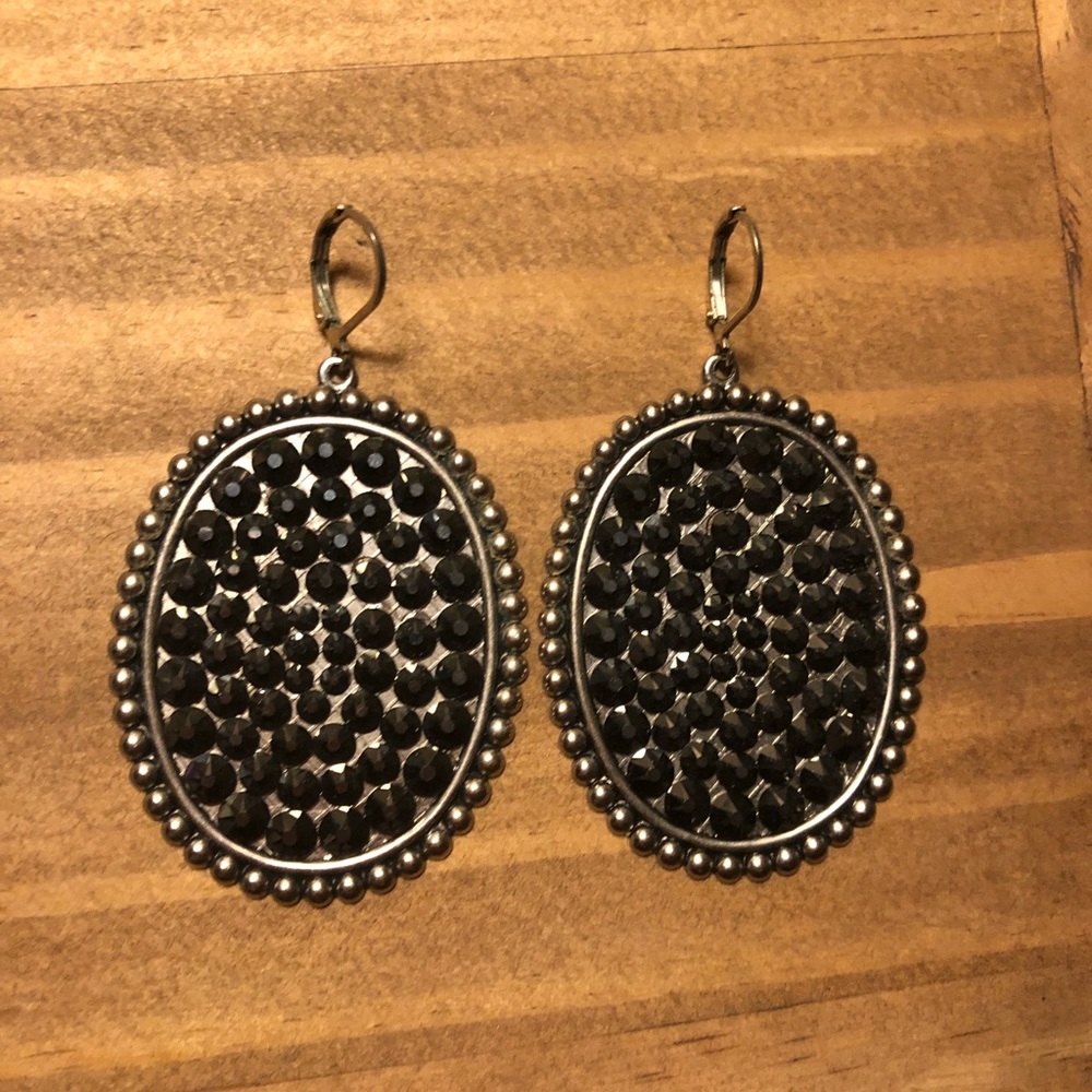 Pink Panache Oval Earrings in Silver &Black Stones